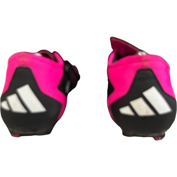 Predator Accuracy.3 L FG [Core Black/Shock Pink] Size 10.5 - Picture 13 of 15